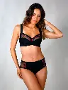 Helena-2.webp